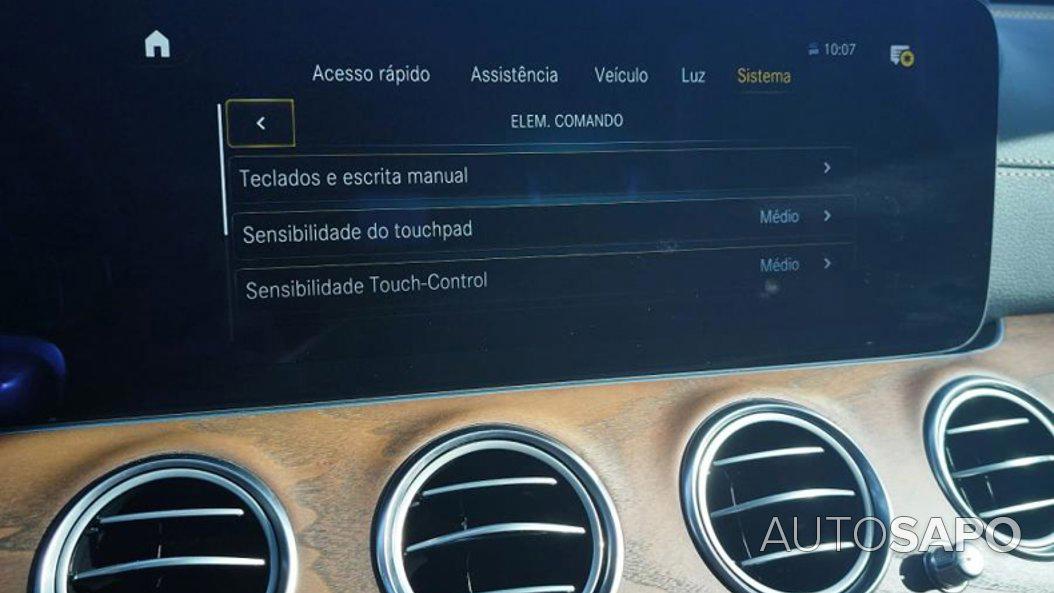 Mercedes-Benz Classe E 300 de AMG Line de 2020