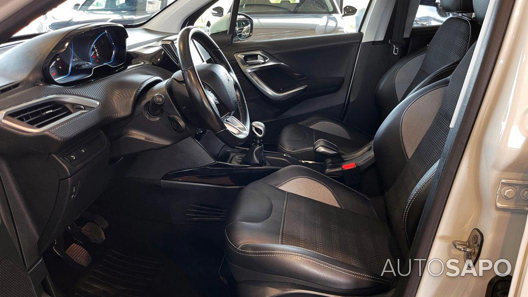 Peugeot 2008 1.2 PureTech Allure de 2019