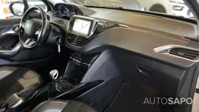 Peugeot 2008 1.2 PureTech Allure de 2019