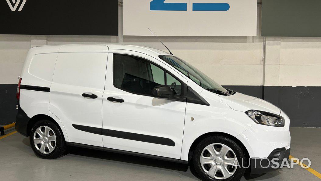 Ford Tourneo Courier 1.5 TDCi Ambiente de 2021