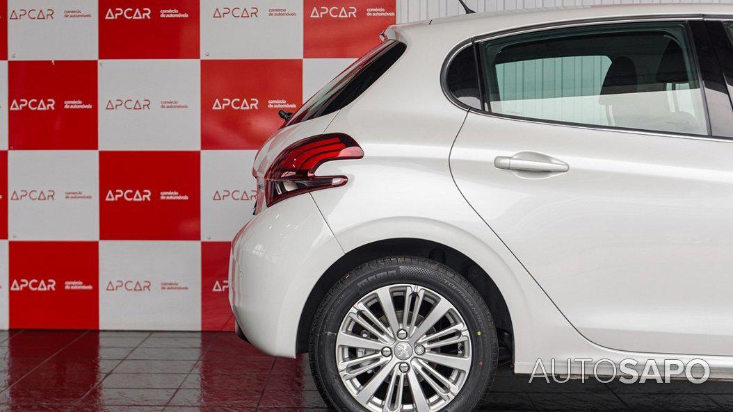 Peugeot 208 1.2 PureTech Allure de 2016