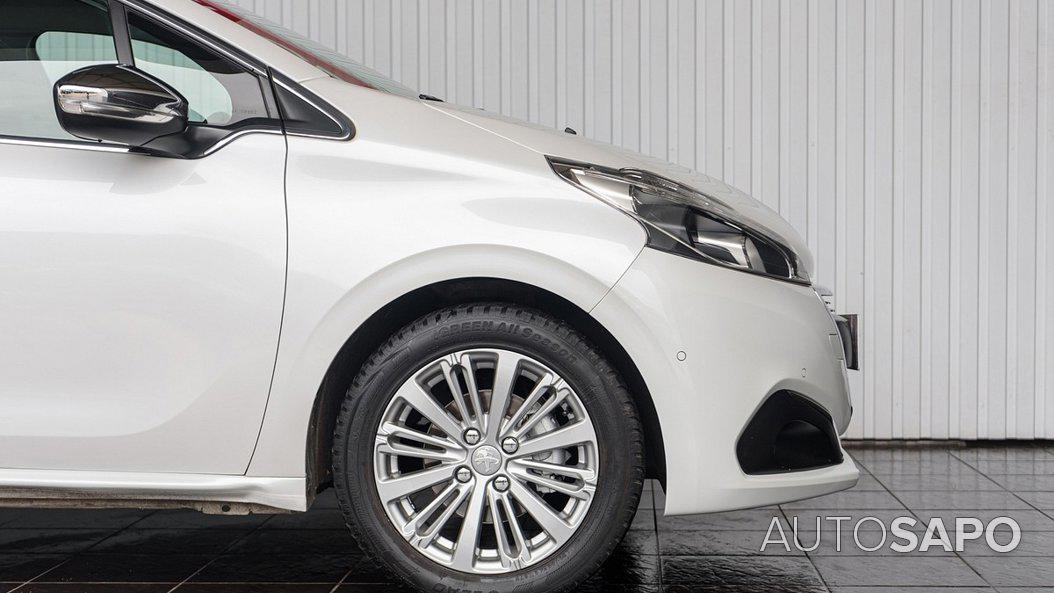 Peugeot 208 1.2 PureTech Allure de 2016