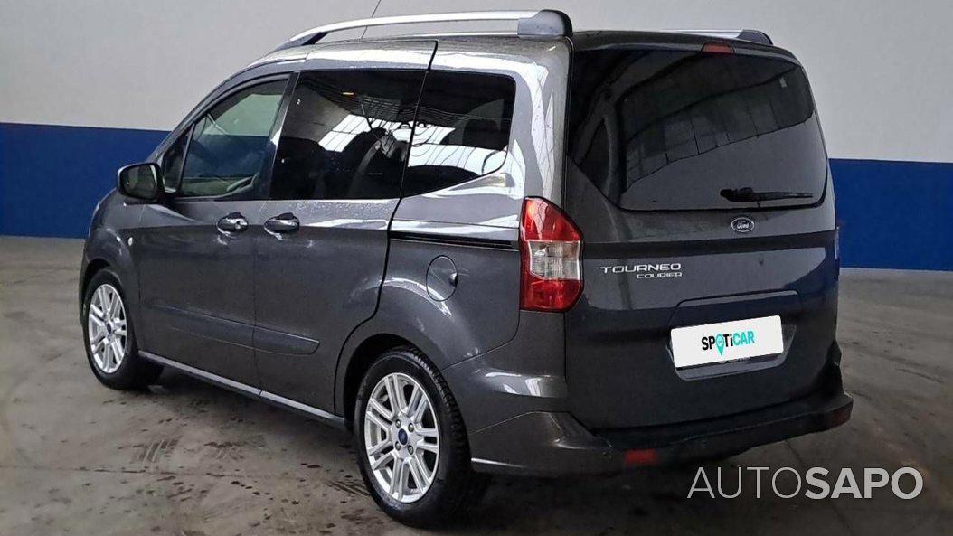 Ford Tourneo Courier 1.0 EcoBoost Titanium de 2019