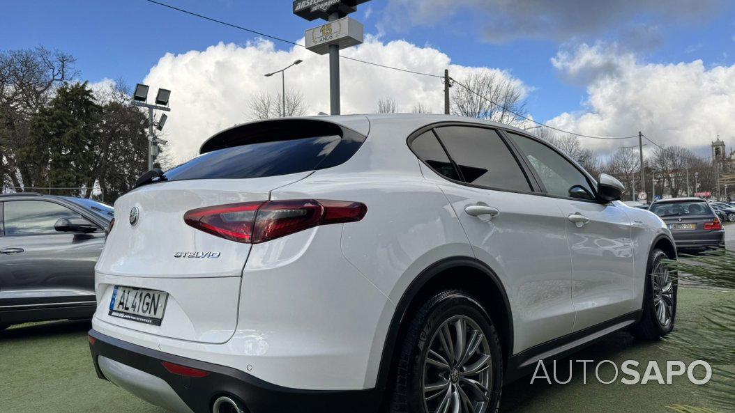 Alfa Romeo Stelvio 2.2 D Super AT8 de 2021