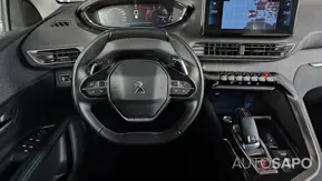 Peugeot 5008 de 2021