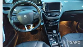 Peugeot 2008 1.2 PureTech Allure EAT6 de 2019