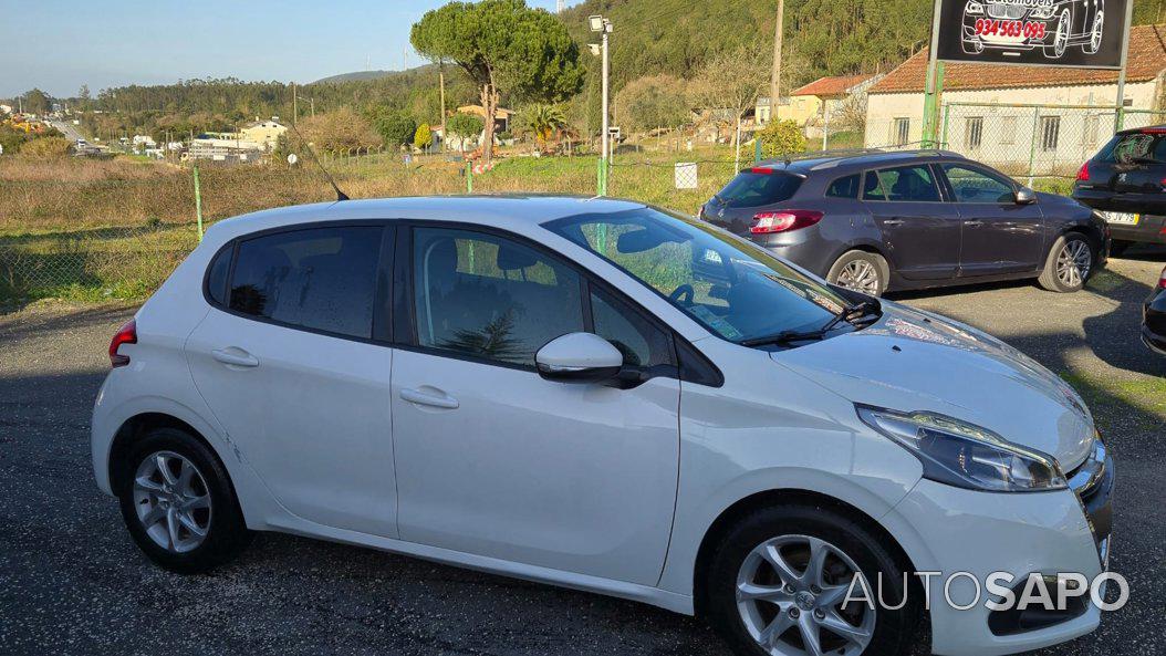 Peugeot 208 de 2015