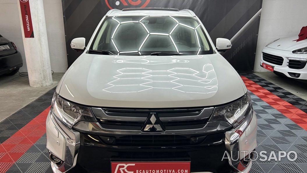 Mitsubishi Outlander 2.0 PHEV Instyle Navi de 2017