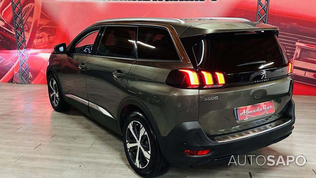 Peugeot 5008 1.2 PureTech Allure Pack EAT8 de 2020