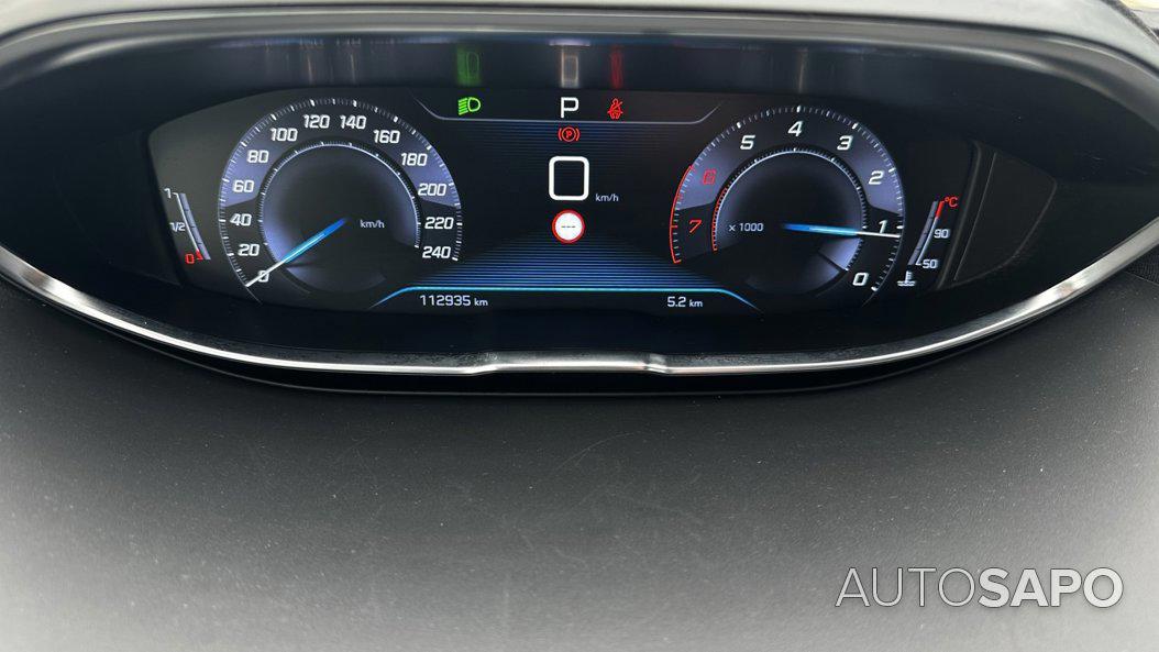 Peugeot 5008 1.2 PureTech Allure EAT8 de 2019