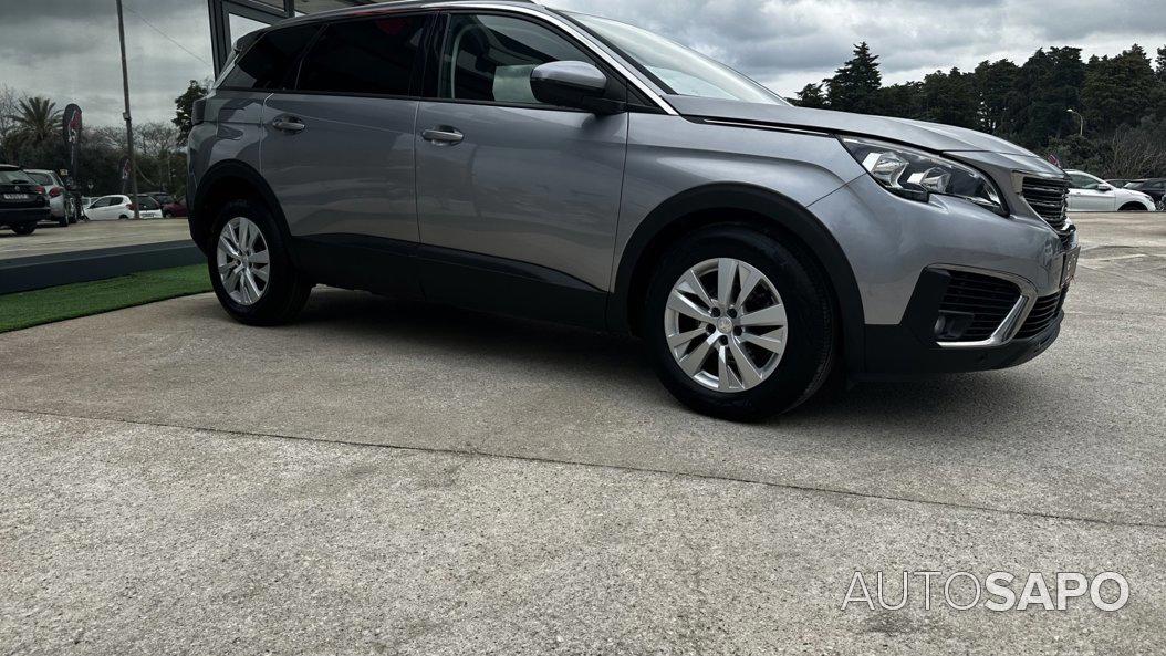 Peugeot 5008 1.2 PureTech Allure EAT8 de 2019