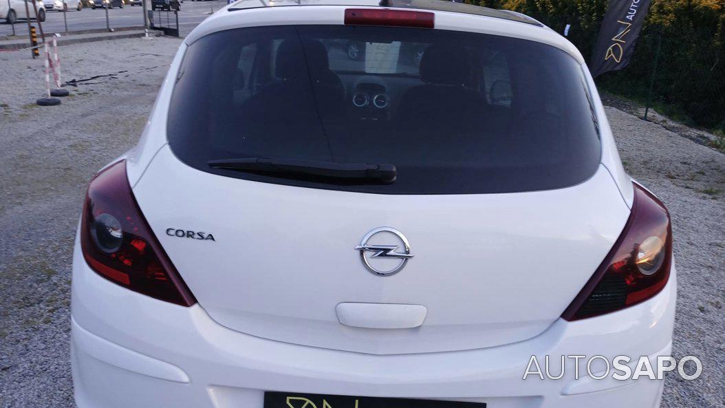 Opel Corsa 1.2 Black Edition de 2012