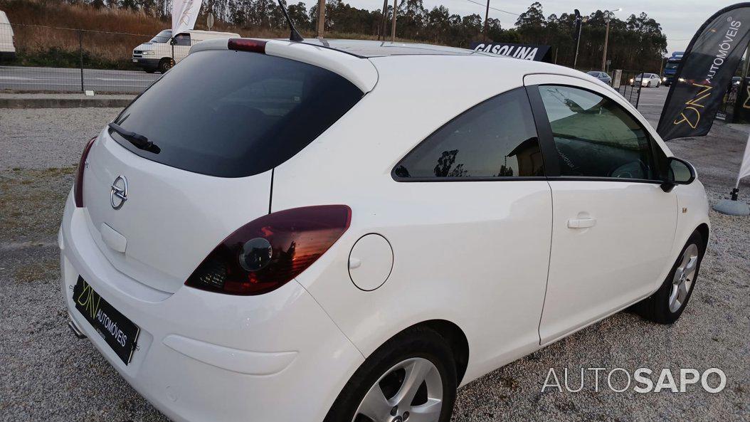 Opel Corsa 1.2 Black Edition de 2012