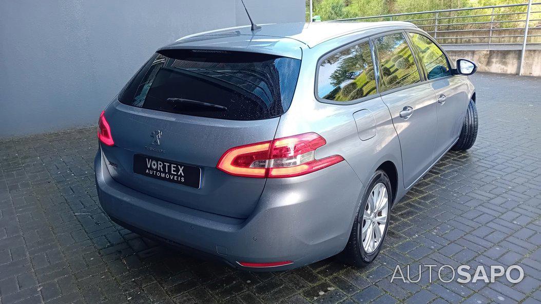 Peugeot 308 1.2 PureTech Style de 2018