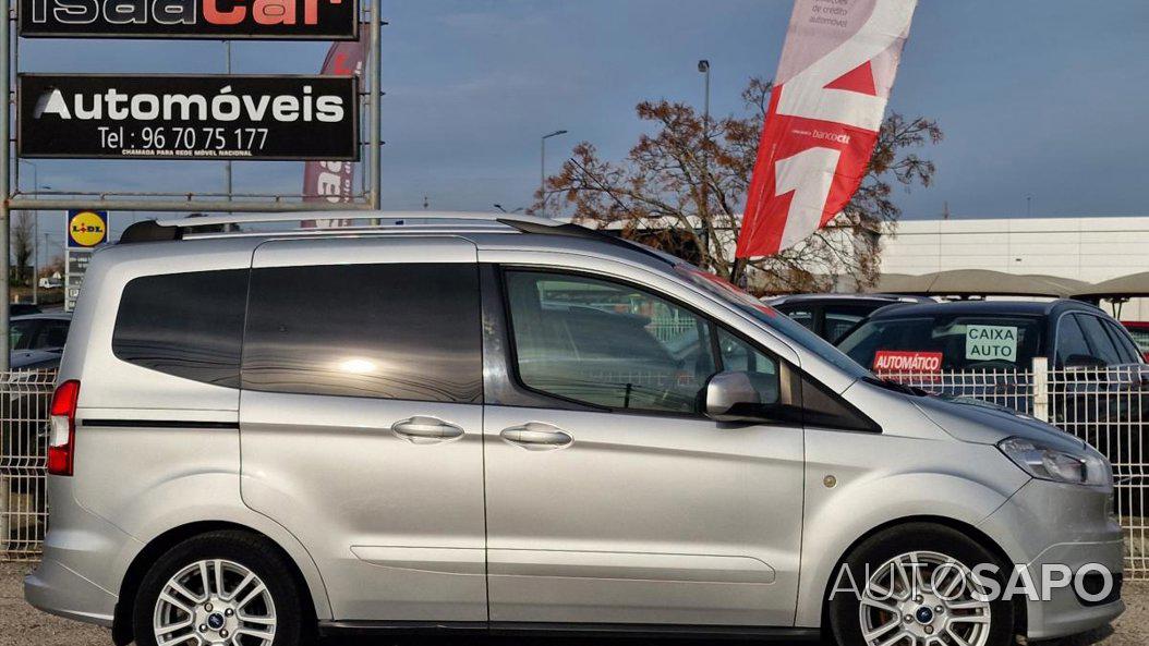 Ford Tourneo Courier 1.0 EcoBoost Titanium de 2017
