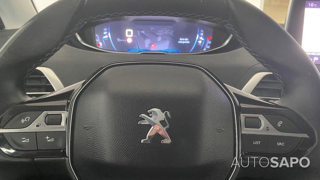 Peugeot 5008 1.2 PureTech Allure de 2019