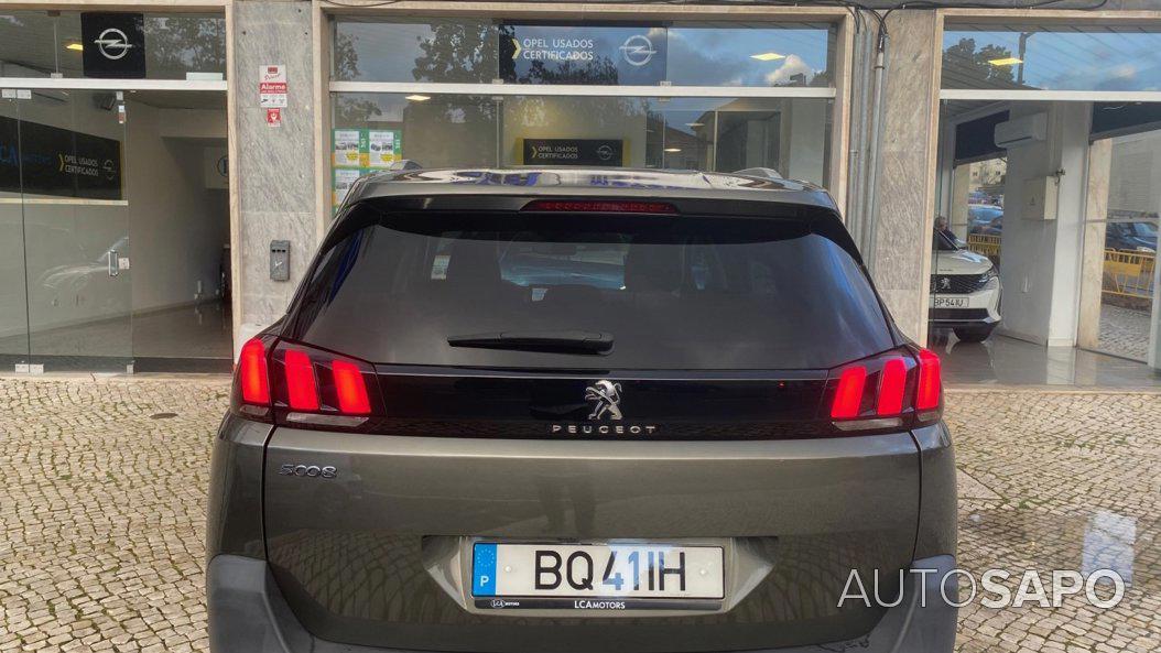 Peugeot 5008 1.2 PureTech Allure de 2019