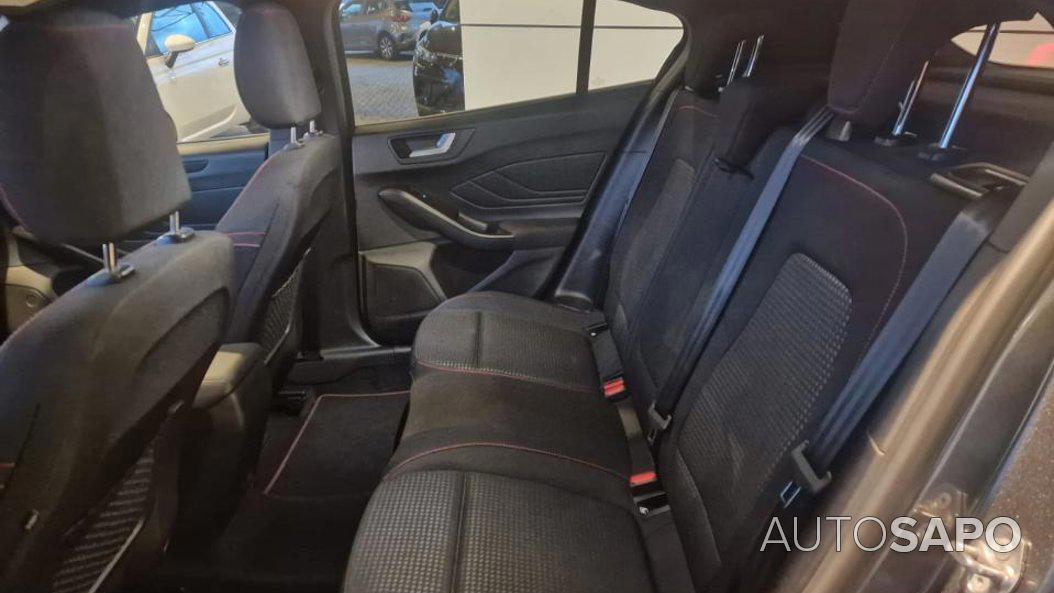 Ford Focus 1.0 EcoBoost ST-Line X Aut. de 2023