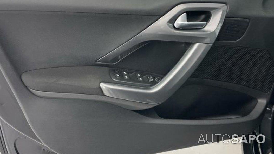 Peugeot 2008 1.2 PureTech Style de 2019