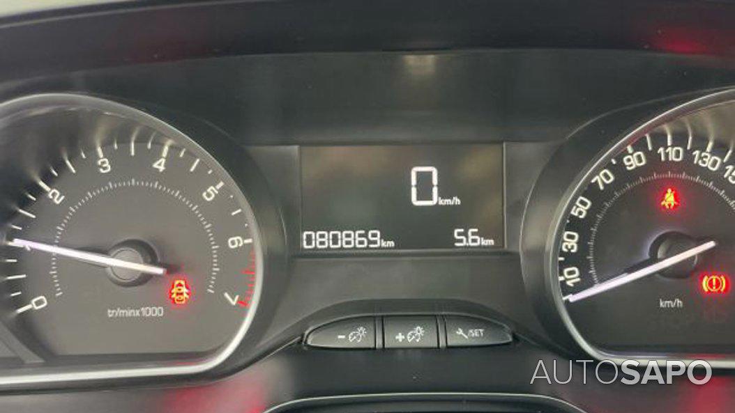Peugeot 2008 1.2 PureTech Style de 2019