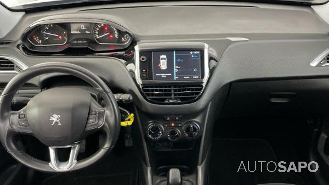 Peugeot 2008 1.2 PureTech Style de 2019