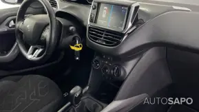 Peugeot 2008 1.2 PureTech Style de 2019