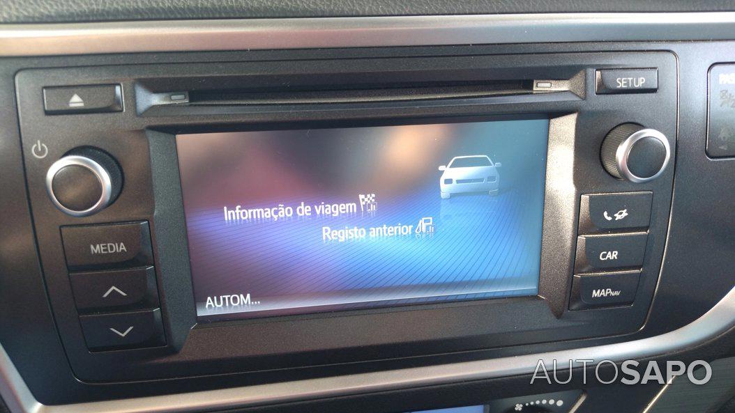 Toyota Auris 1.33 VVT-i Comfort+J16 de 2014