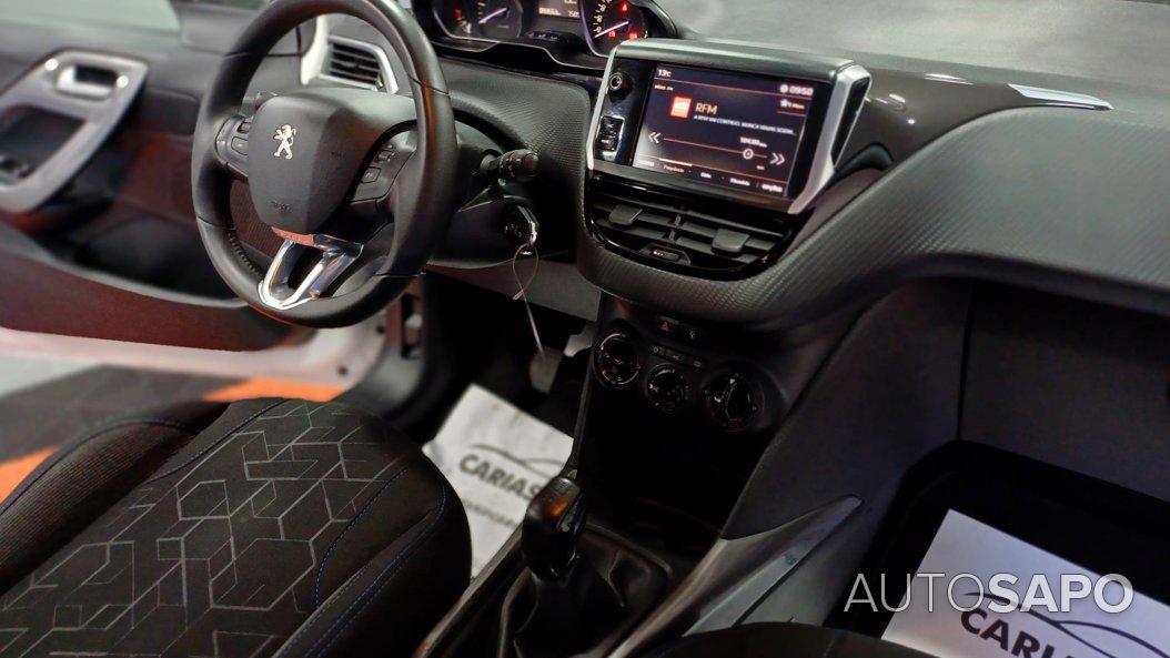 Peugeot 2008 1.2 PureTech Style de 2018