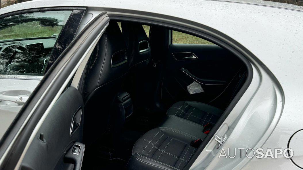 Mercedes-Benz Classe A 180 CDi B.E. Urban de 2014