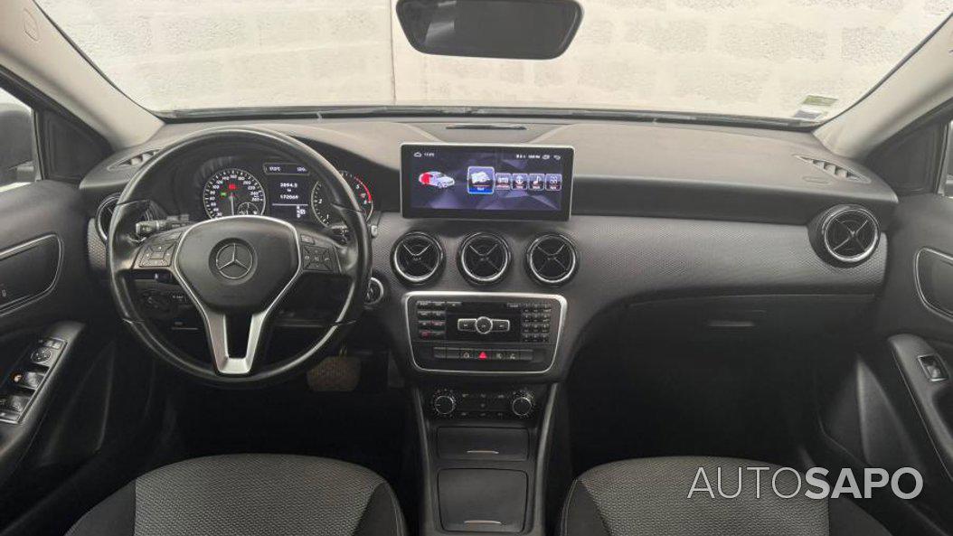 Mercedes-Benz Classe A 180 d Style Aut. de 2015