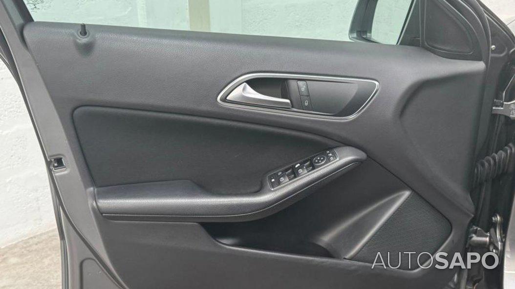 Mercedes-Benz Classe A 180 d Style Aut. de 2015