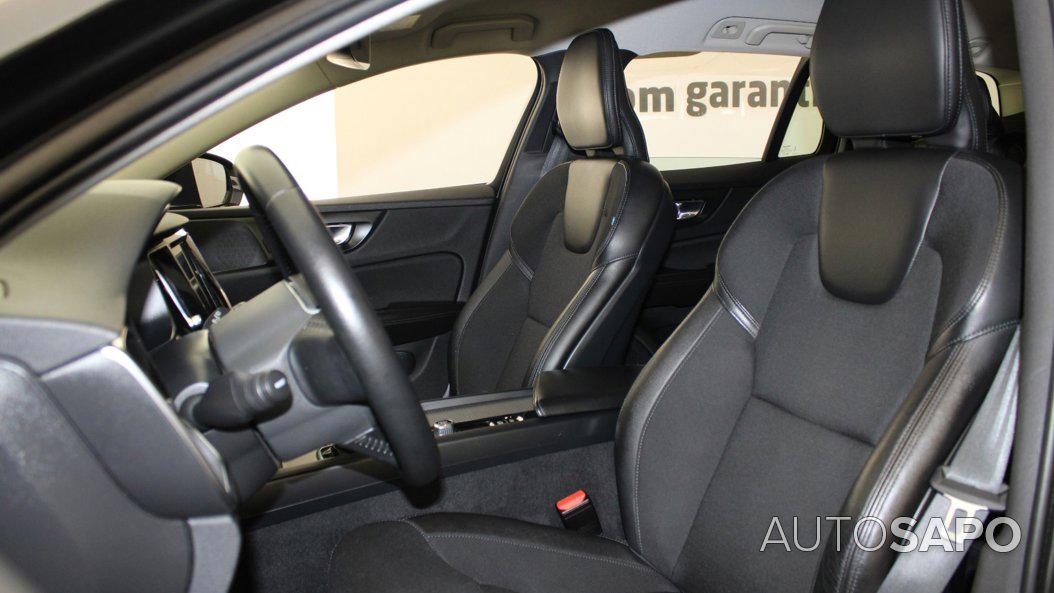 Volvo V60 2.0 D3 Momentum Plus Geartronic de 2020