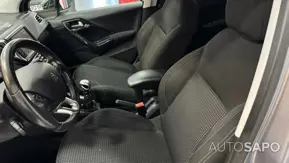 Peugeot 208 1.2 PureTech Allure de 2019