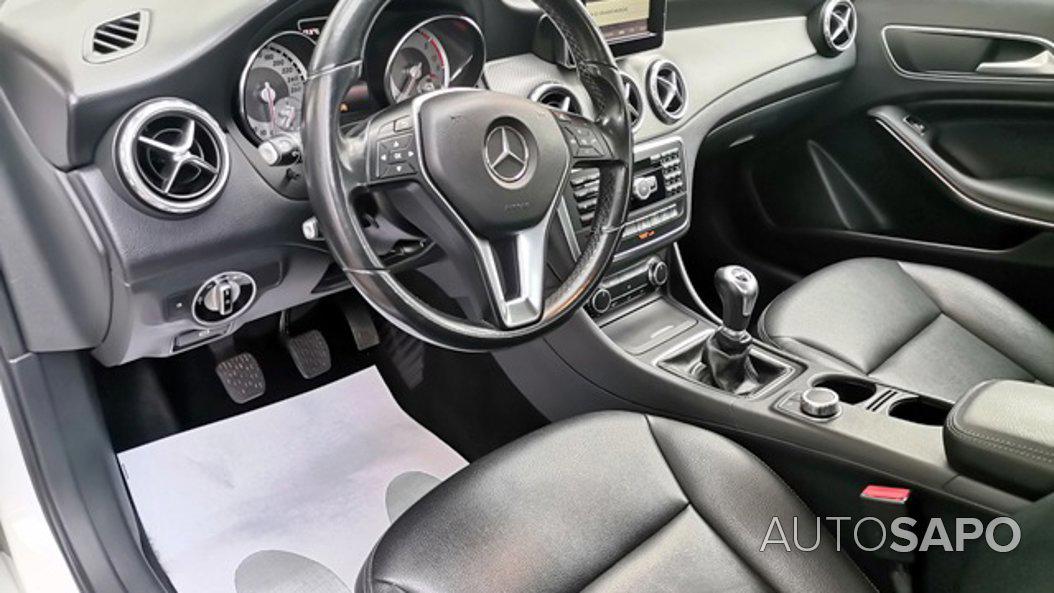 Mercedes-Benz Classe GLA 180 CDi Style de 2015