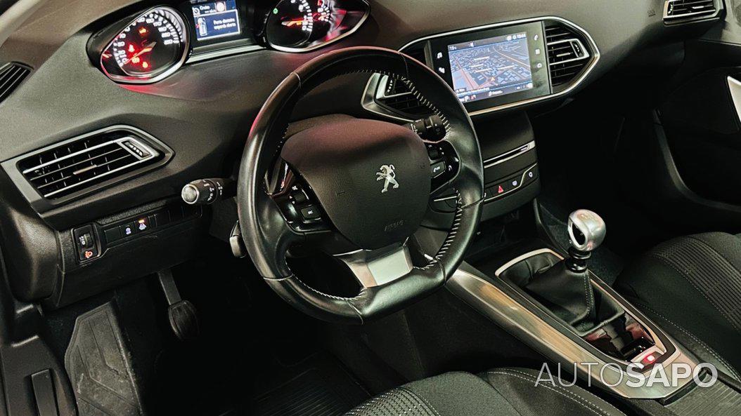 Peugeot 308 1.2 PureTech Allure Pack de 2019