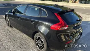 Volvo V40 Cross Country 2.0 D3 Momentum de 2019