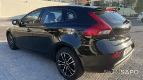 Volvo V40 Cross Country 2.0 D3 Momentum de 2019