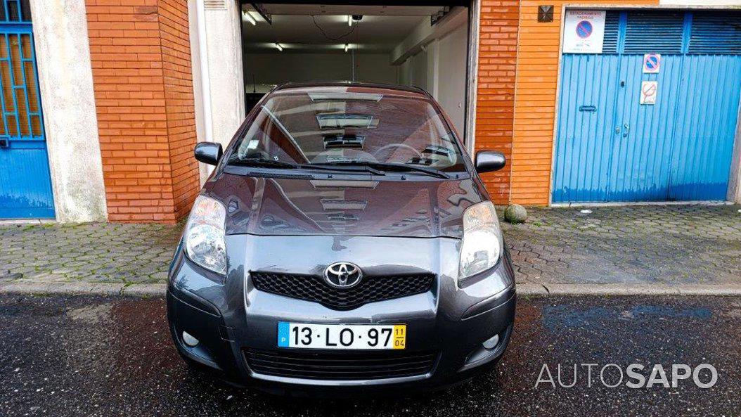 Toyota Yaris 1.0 VVT-i AC de 2011