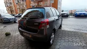 Toyota Yaris 1.0 VVT-i AC de 2011