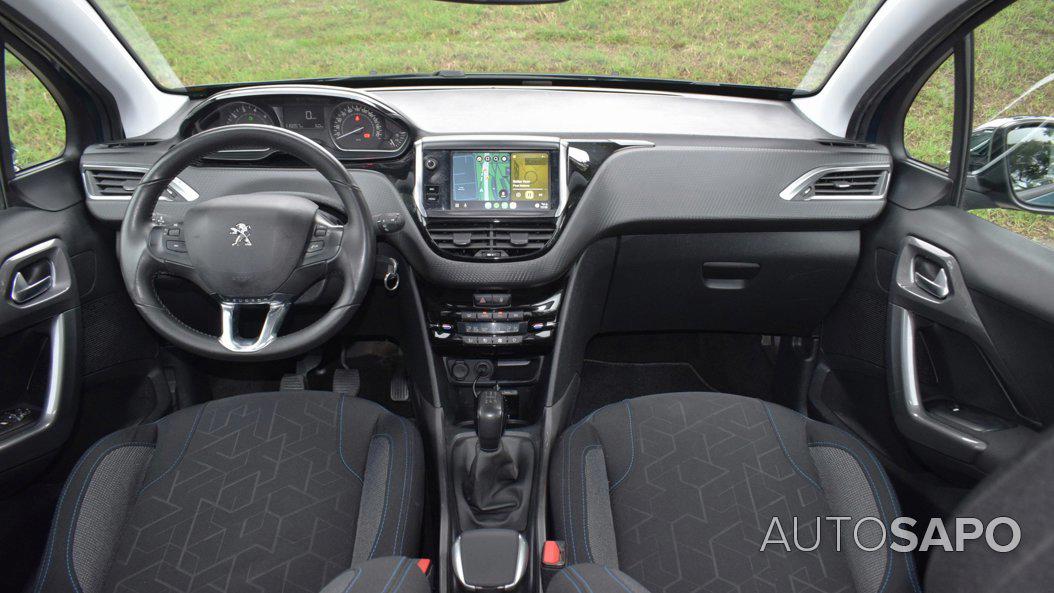 Peugeot 2008 1.2 PureTech Style de 2018