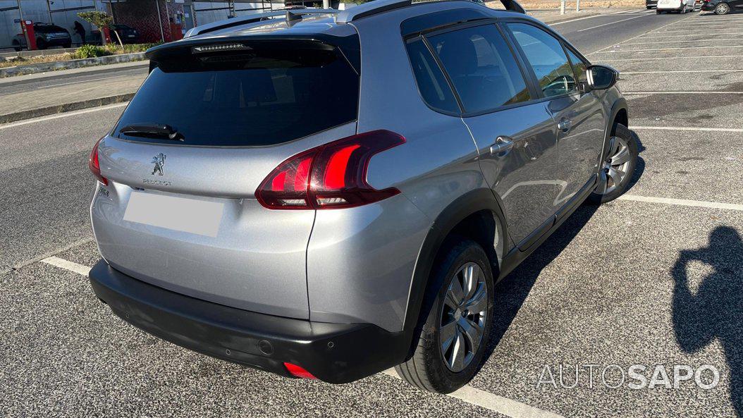 Peugeot 2008 1.2 PureTech Signature de 2019