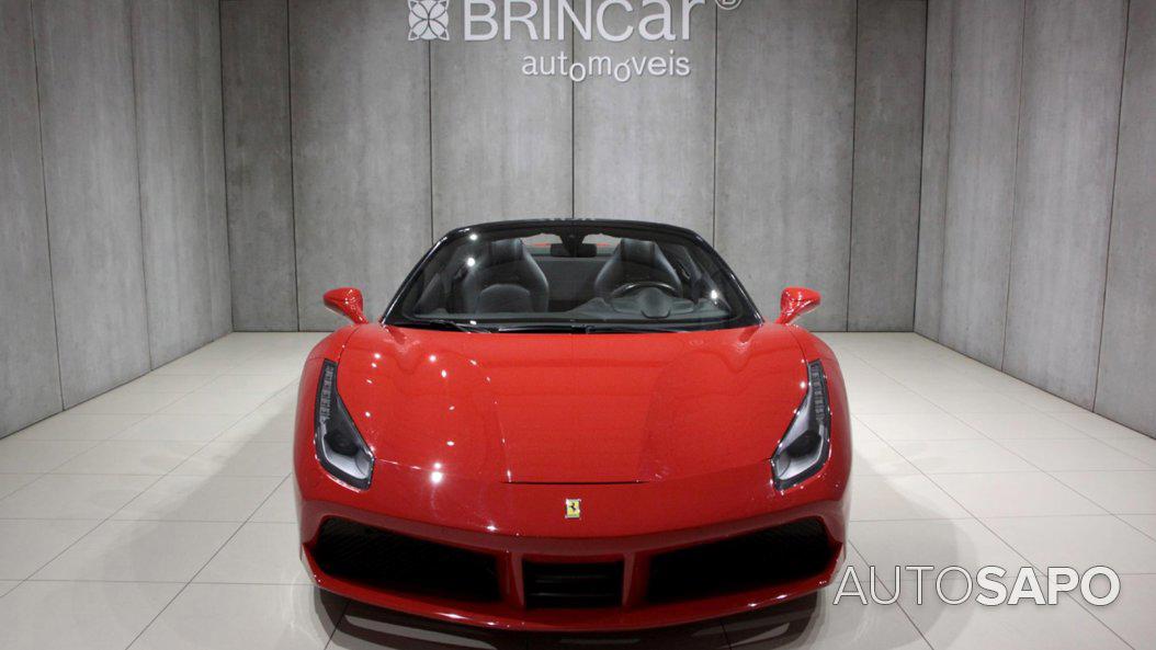 Ferrari 488 de 2016