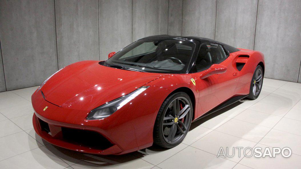 Ferrari 488 de 2016