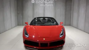 Ferrari 488 de 2016