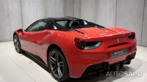 Ferrari 488 de 2016