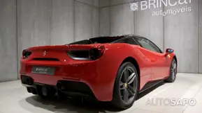 Ferrari 488 de 2016