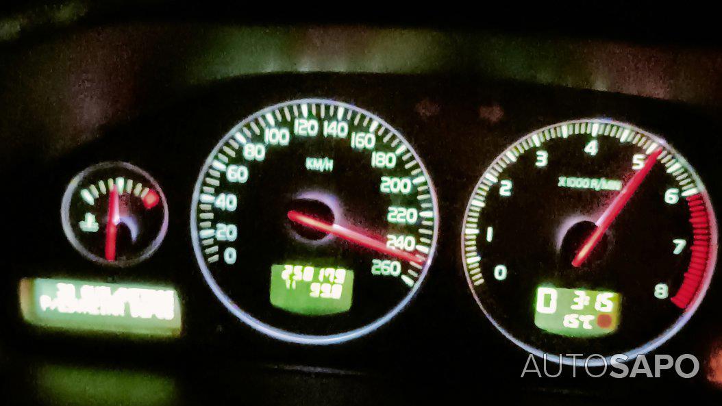 Volvo V70 2.4 T5 Nivel 3 Geartronic de 2005