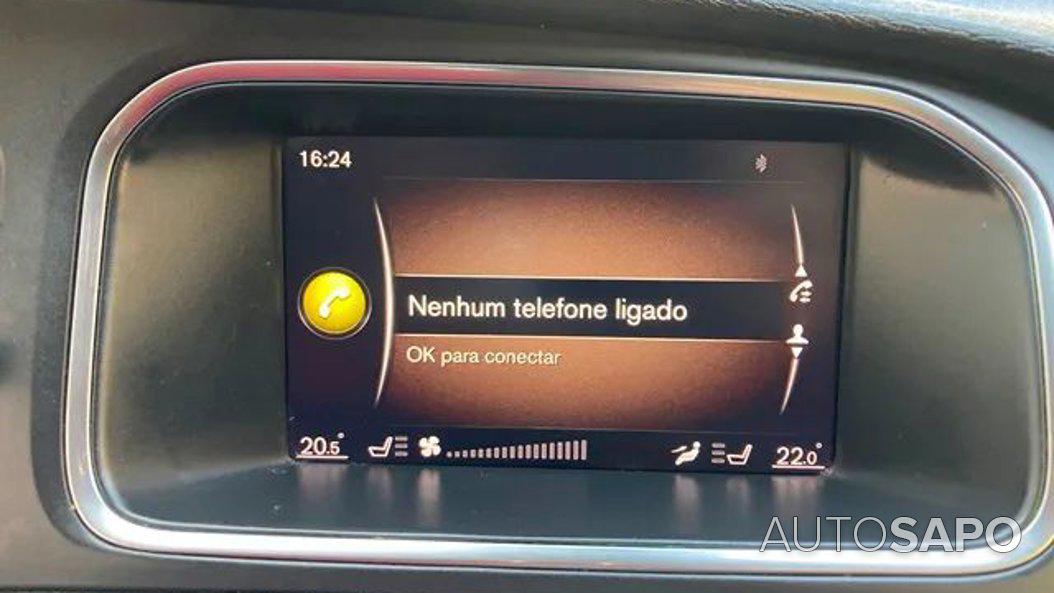 Volvo V40 Cross Country 2.0 D3 Momentum de 2018