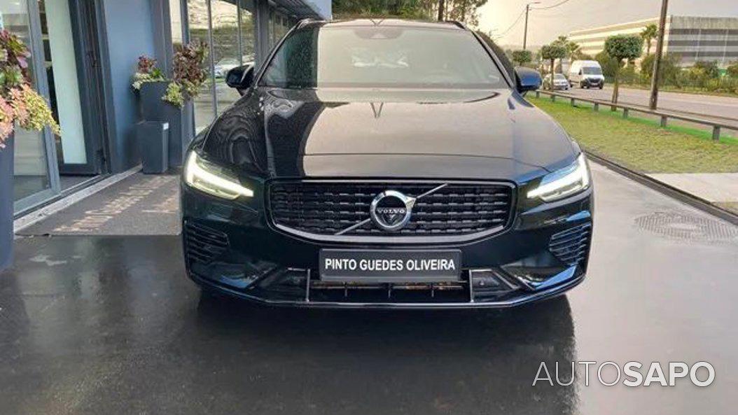 Volvo V60 2.0 T8 AWD TE R-Design de 2021