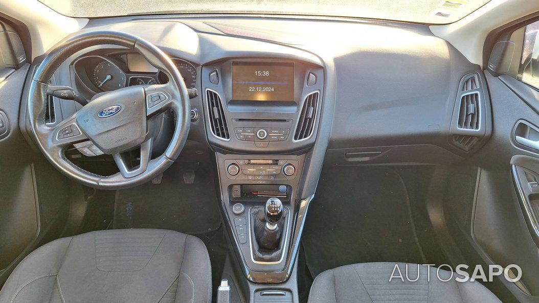 Ford Focus 1.0 SCTi Titanium de 2015